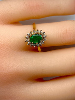 Bague marguerite en or 18 carats en émeraude et diamants