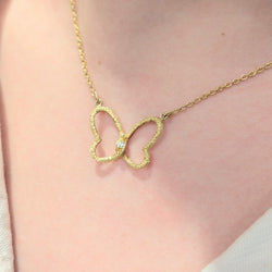 Collier papillon en or jaune et diamant