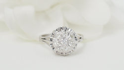 Bague vintage en or blanc et diamants