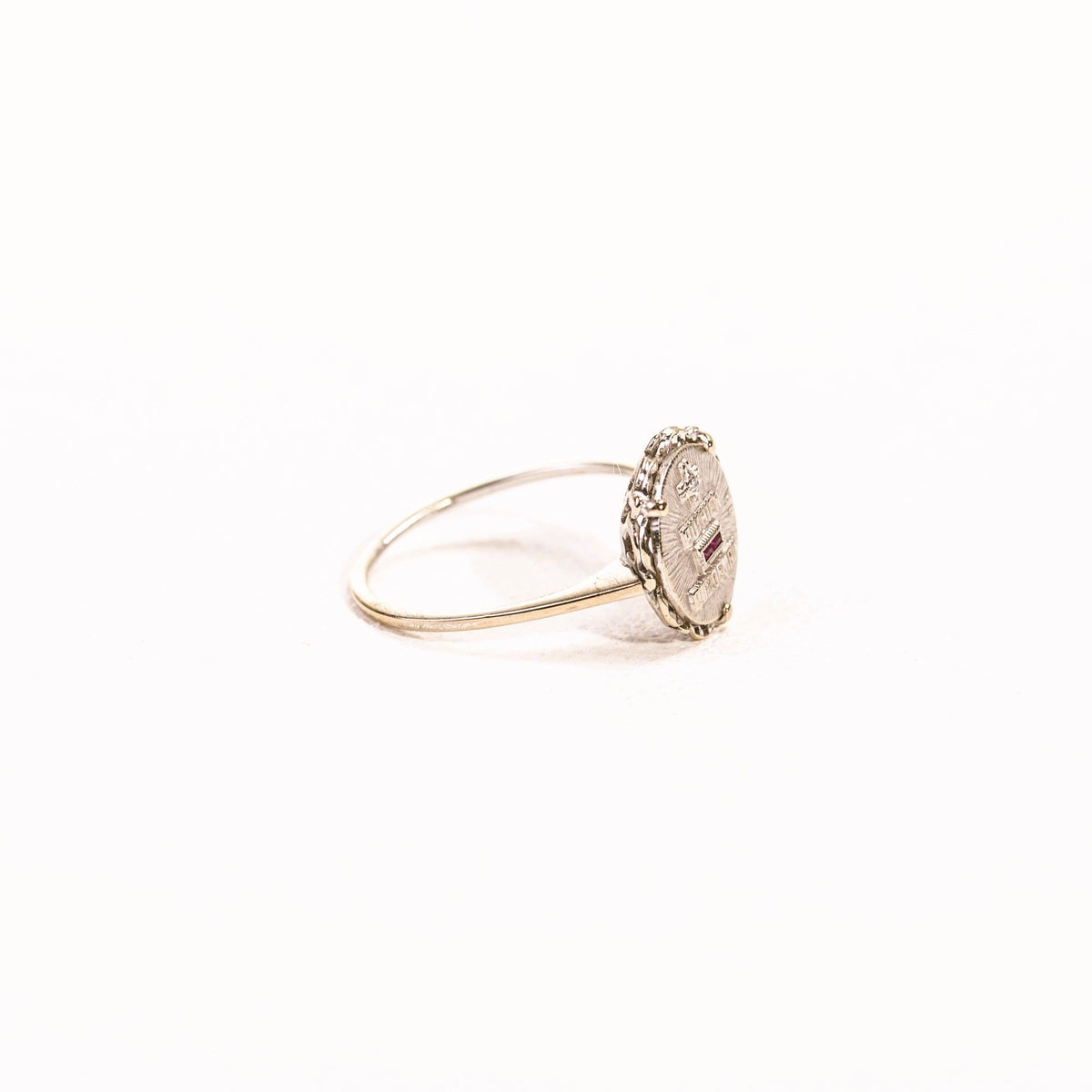 Ring AUGIS in white gold, ruby and diamond