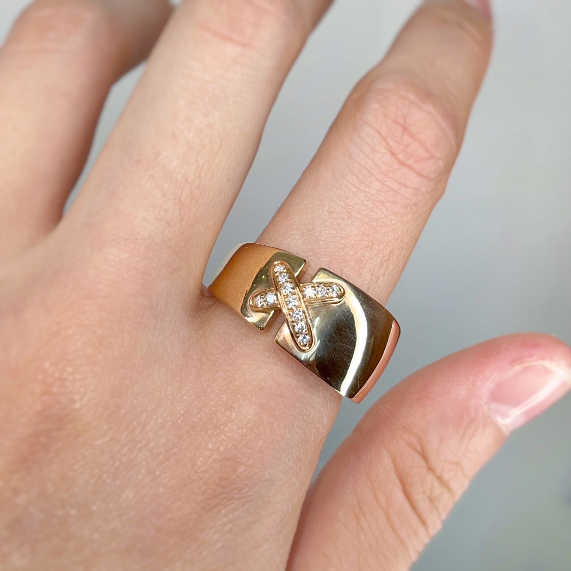 "Crossed Links" Ring - CHAUMET