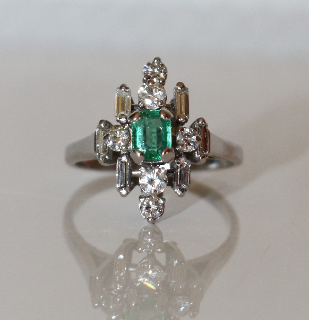 Emerald Modernist Flower Ring