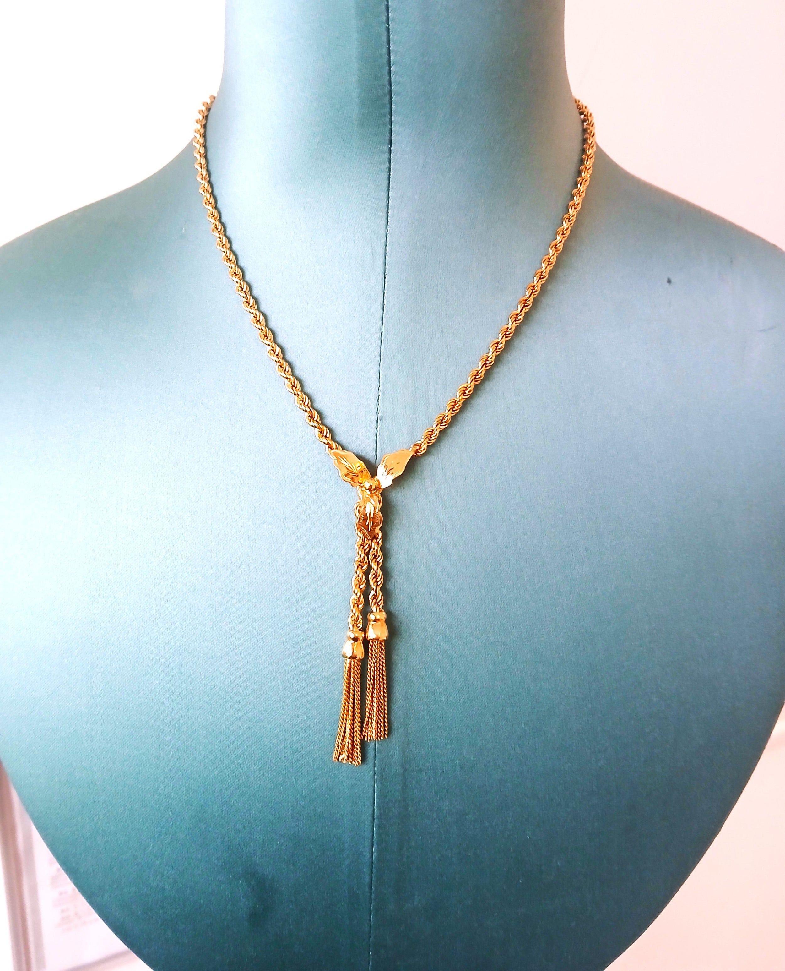 Sautoir ancien à motif floral en or jaune