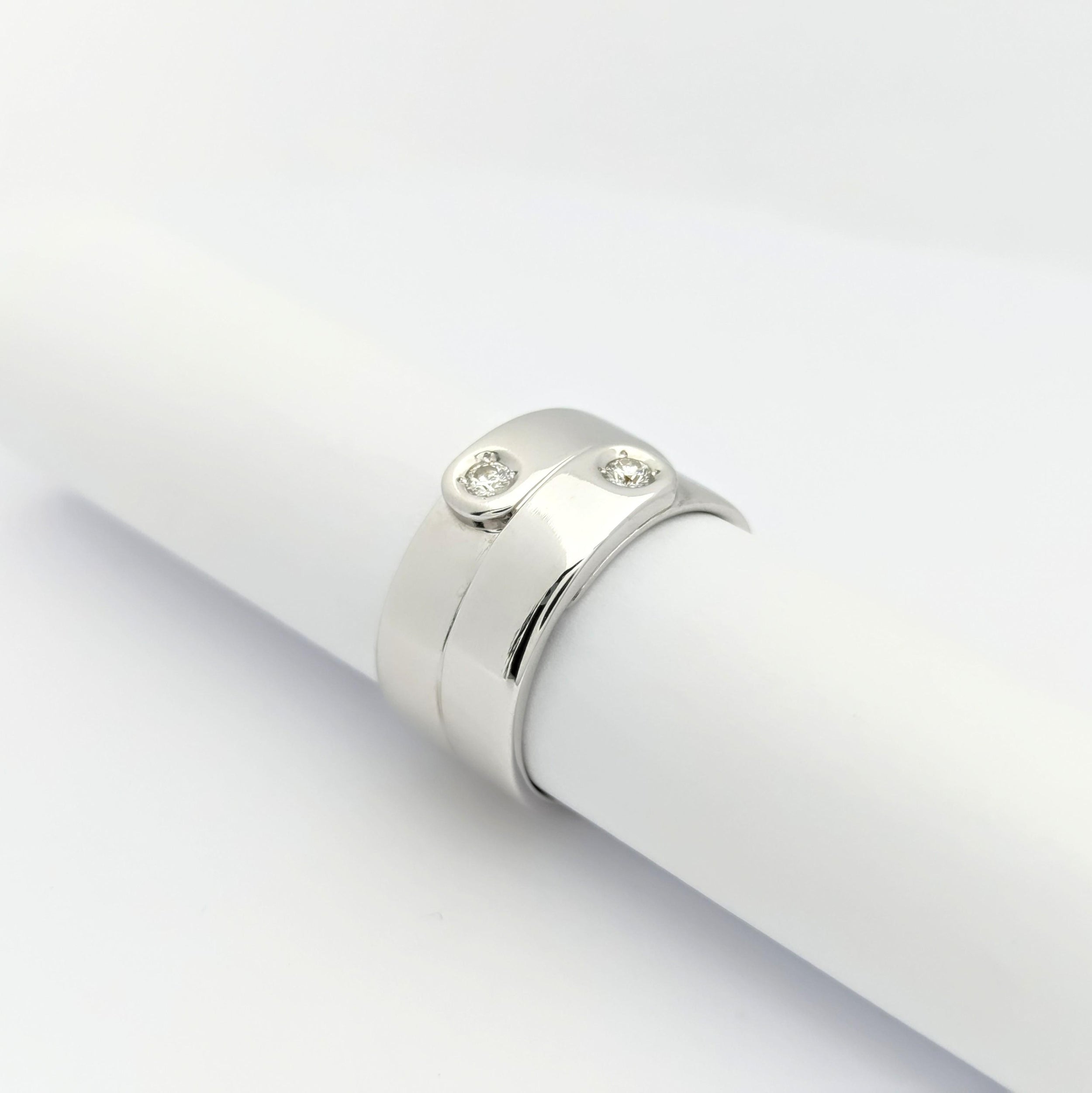 Bague DINH VAN en or blanc et diamants