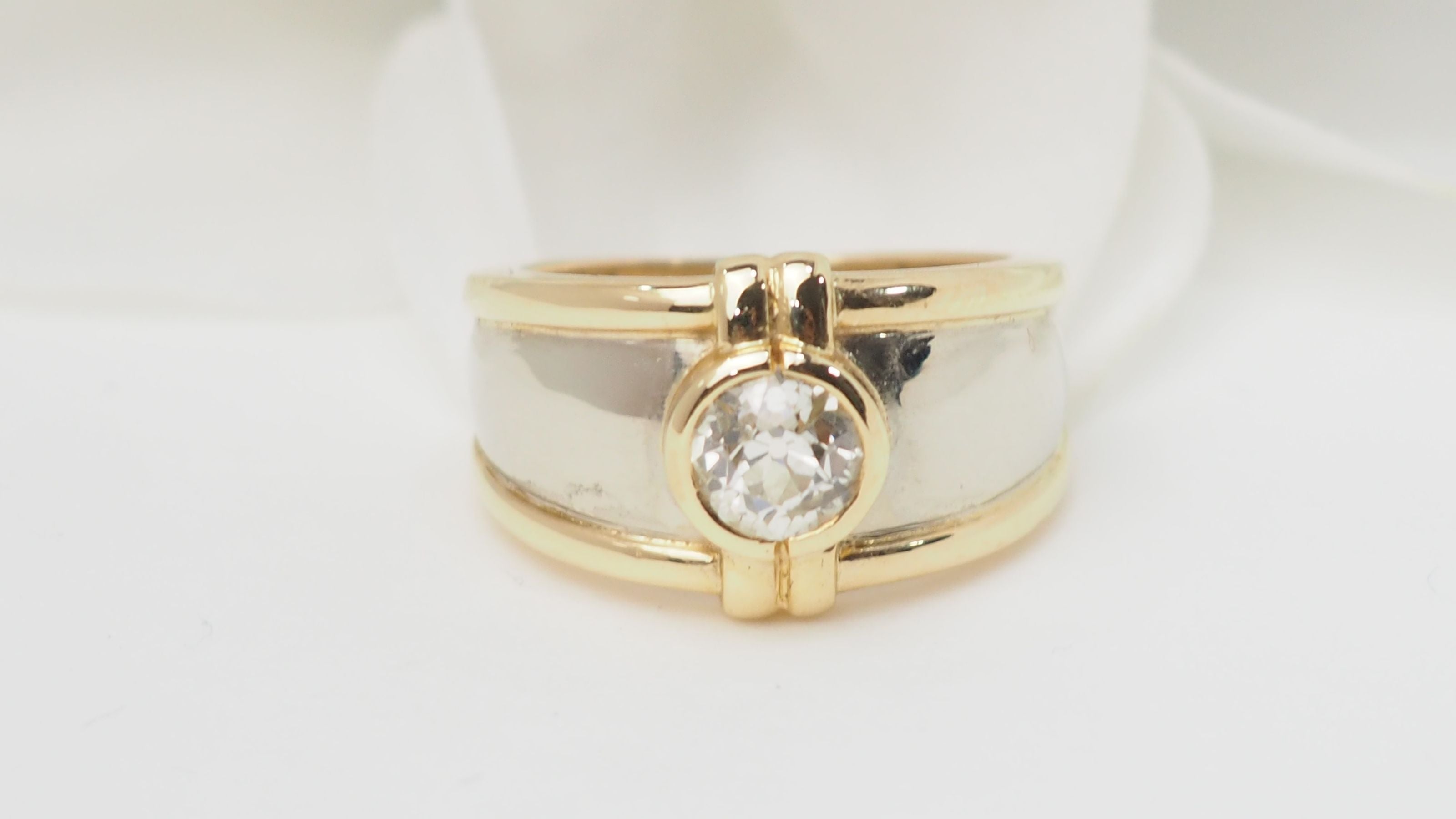 Bague jonc deux tons d'or et diamant