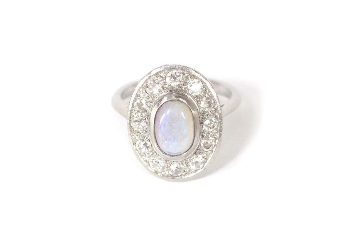 Bague Art Deco opale diamants en platine