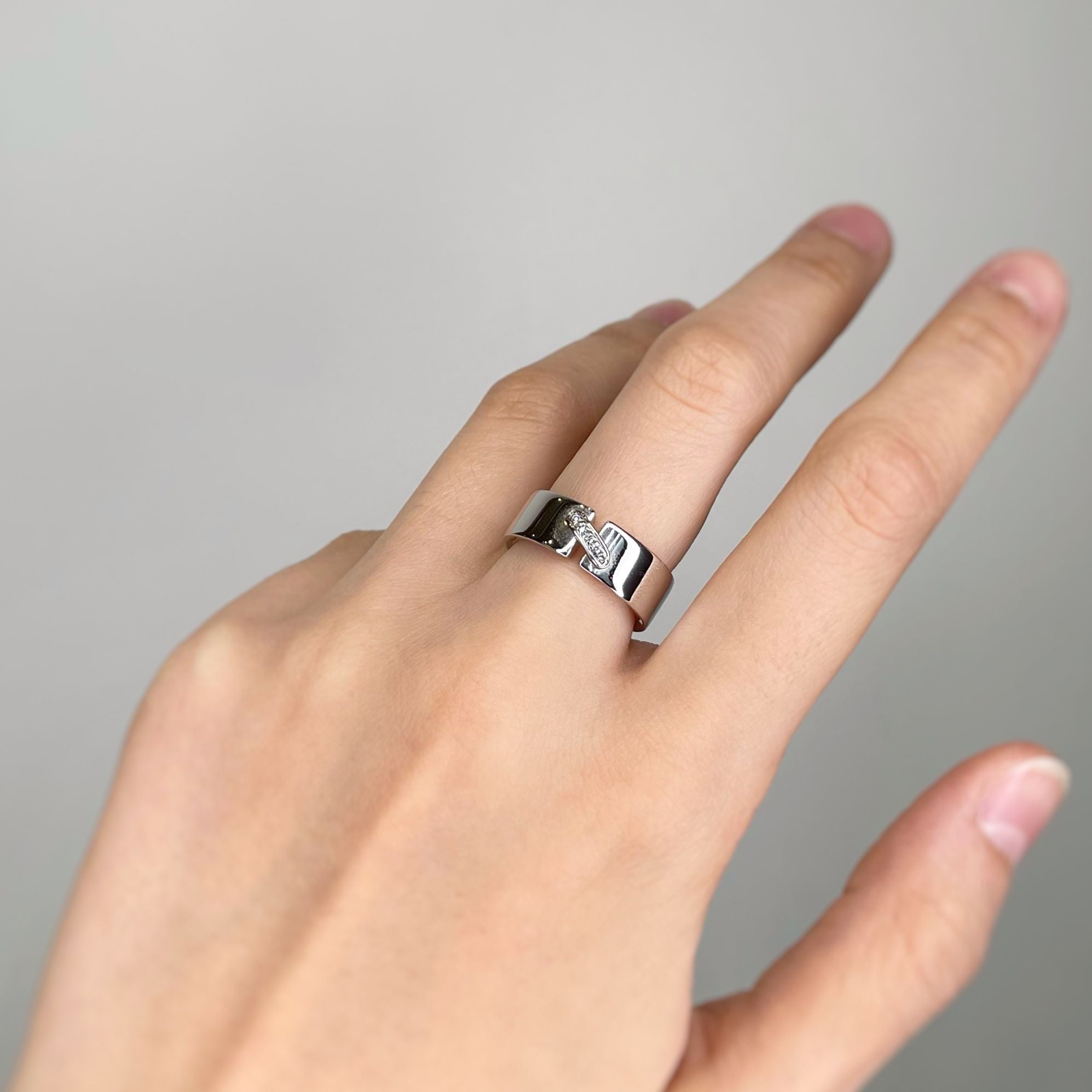 Ring Chaumet links in white gold and diamonds