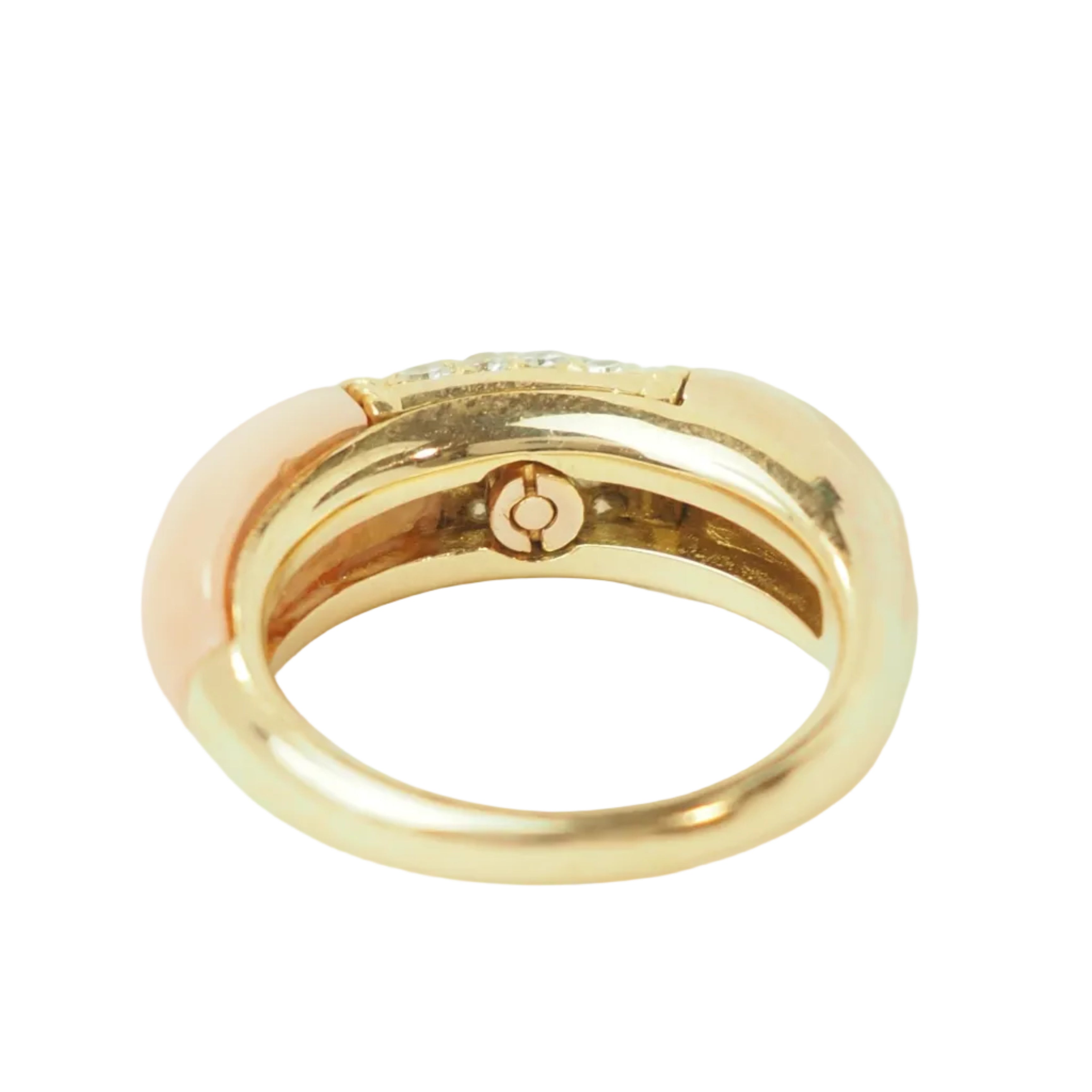 Ring VAN CLEEF ET ARPELS "Philippine" wedding band in yellow gold, coral and diamonds