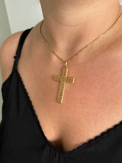 Yellow gold cross pendant