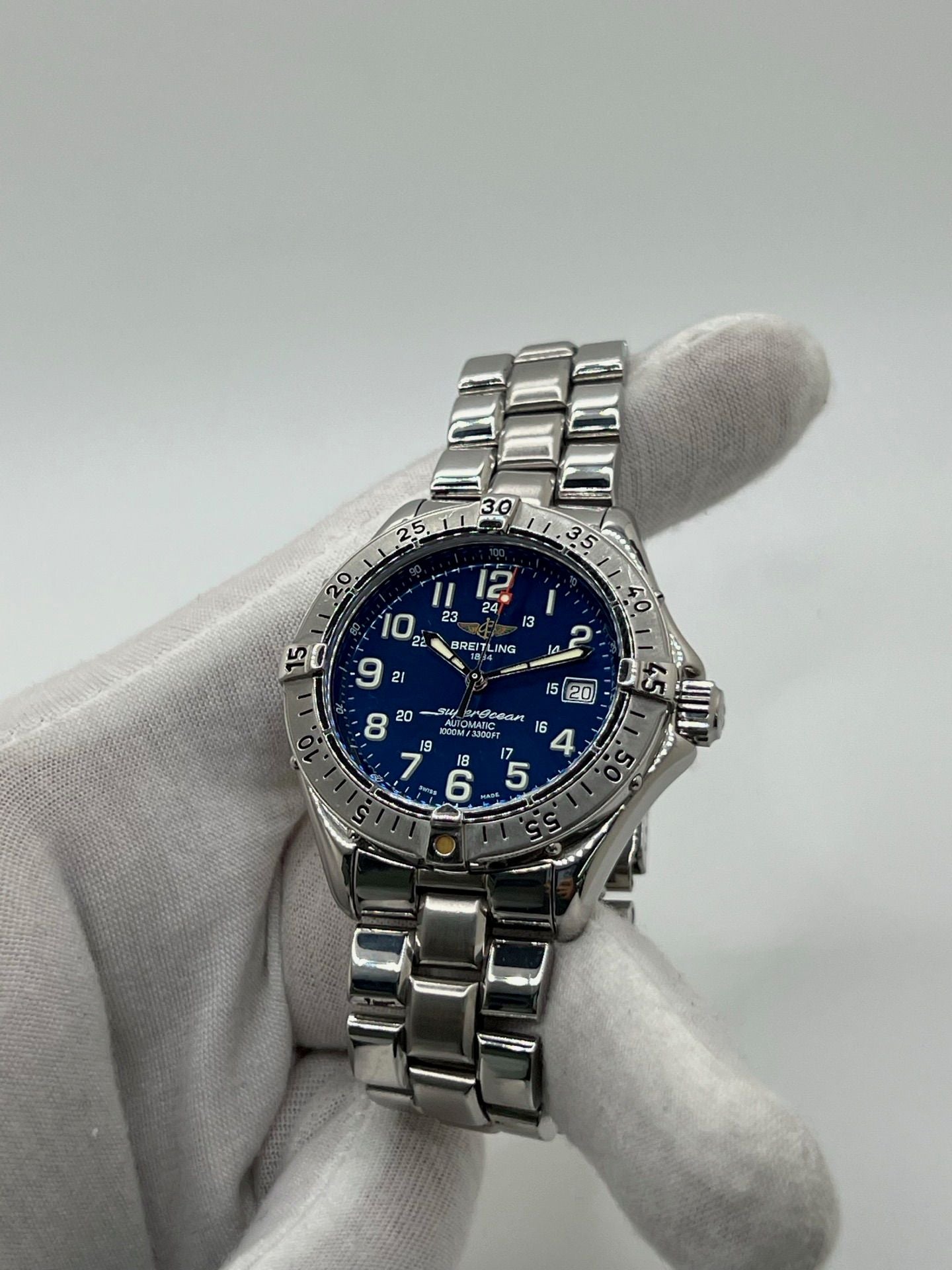 Breitling Superocean Automatic A17040