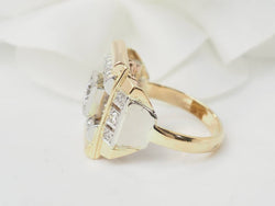 Ring Tank in yellow gold and diamonds.