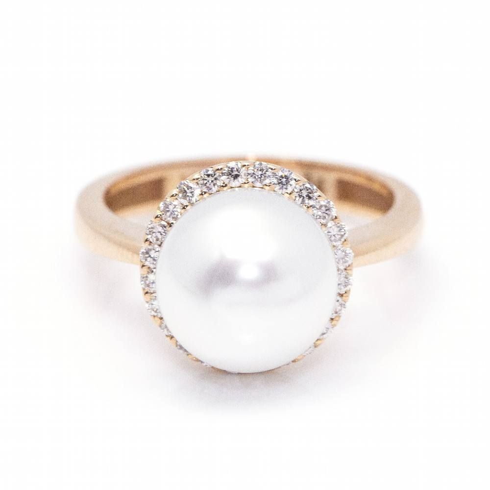 Bague en perles et diamants