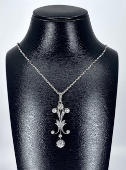 Gold and silver pendant set with diamonds, with chain. Napoleon III period