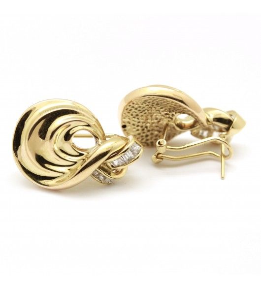 Earrings at yellow gold and diamonds
