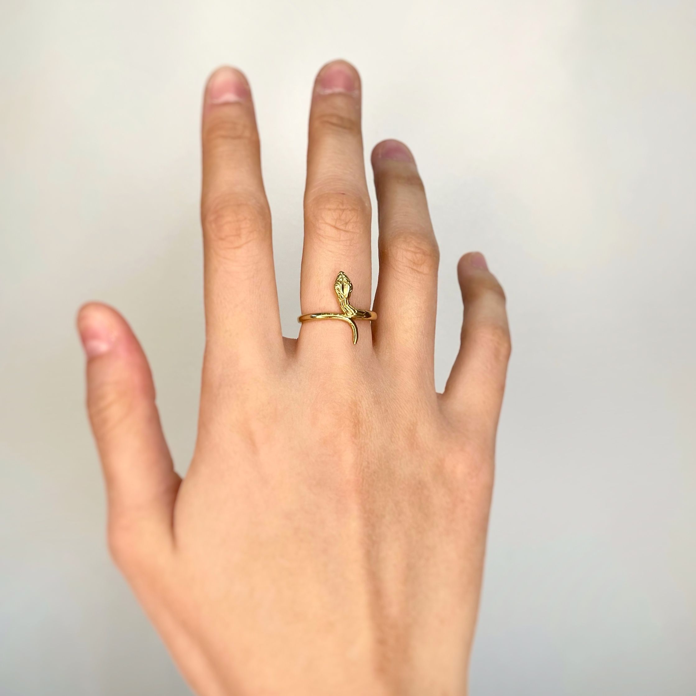 Ring Snake in yellow gold