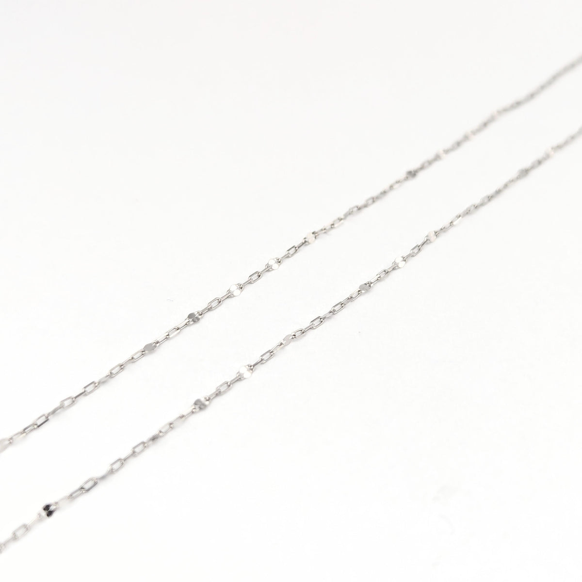 Collier en or blanc et diamant