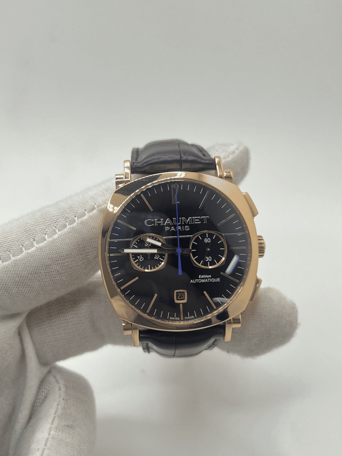 Watch CHAUMET "Dandy XL Chronograph" in rose gold and leather