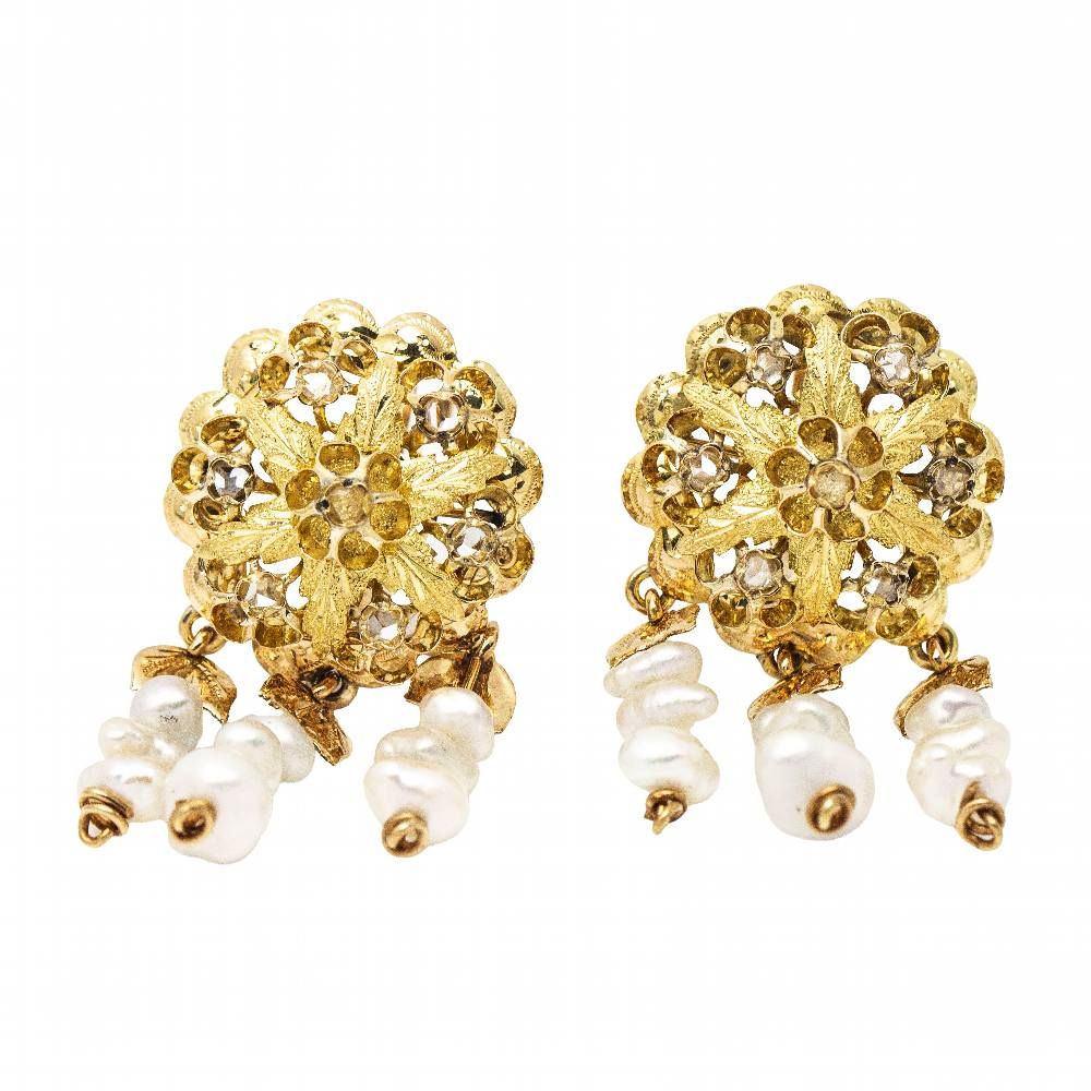 Boucles d'oreilles originales KESHI1900 avec diamants