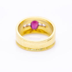 Bague en or avec rubis de taille ovale  d'occasion