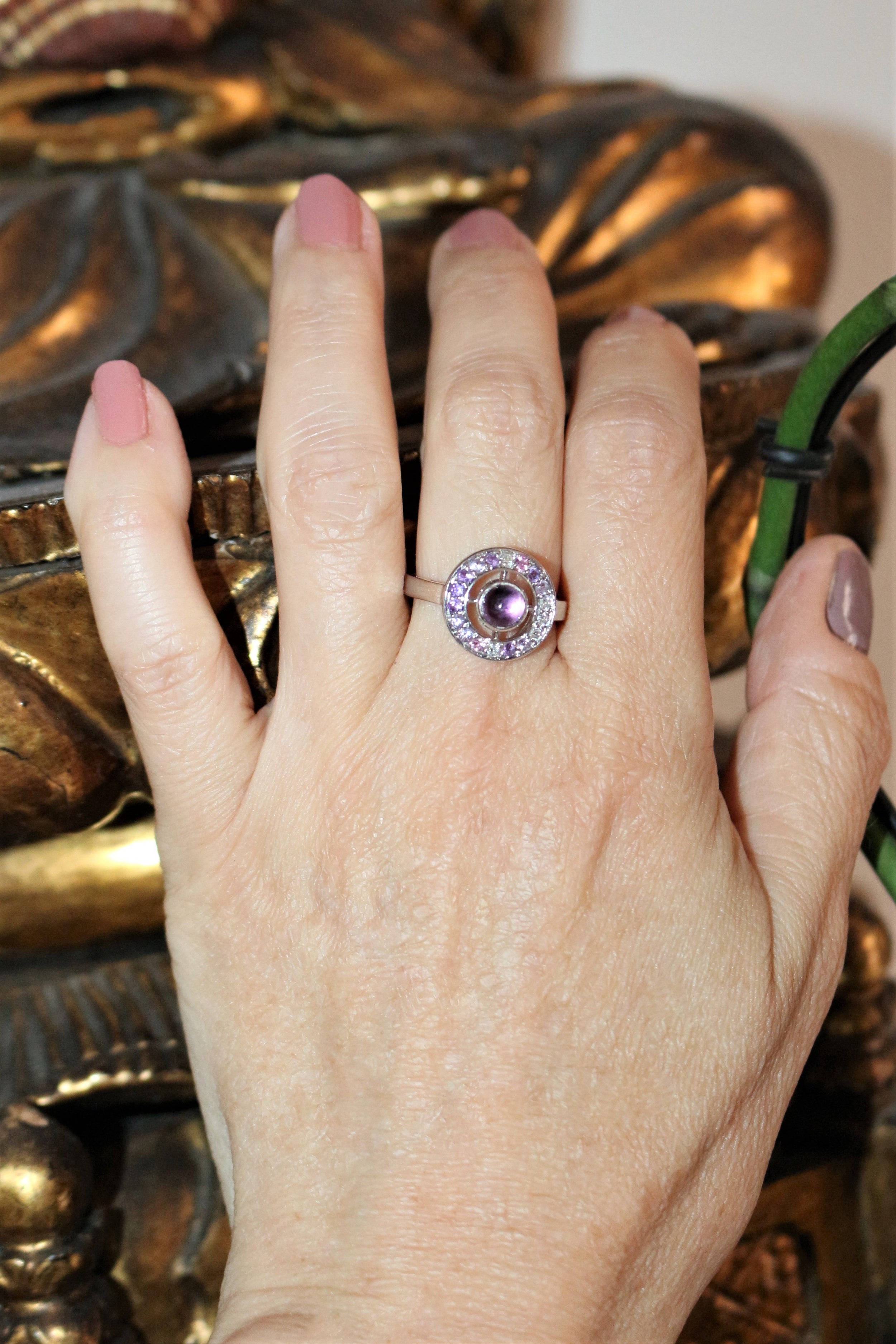 BOUCHERON “Ma Jolie” ring in white gold, sapphires and amethyst