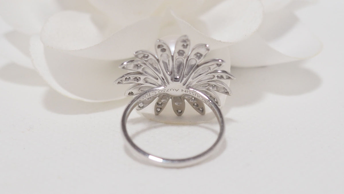 Mauboussin white gold ring "Au café des 2 amours" cultured pearl and diamonds