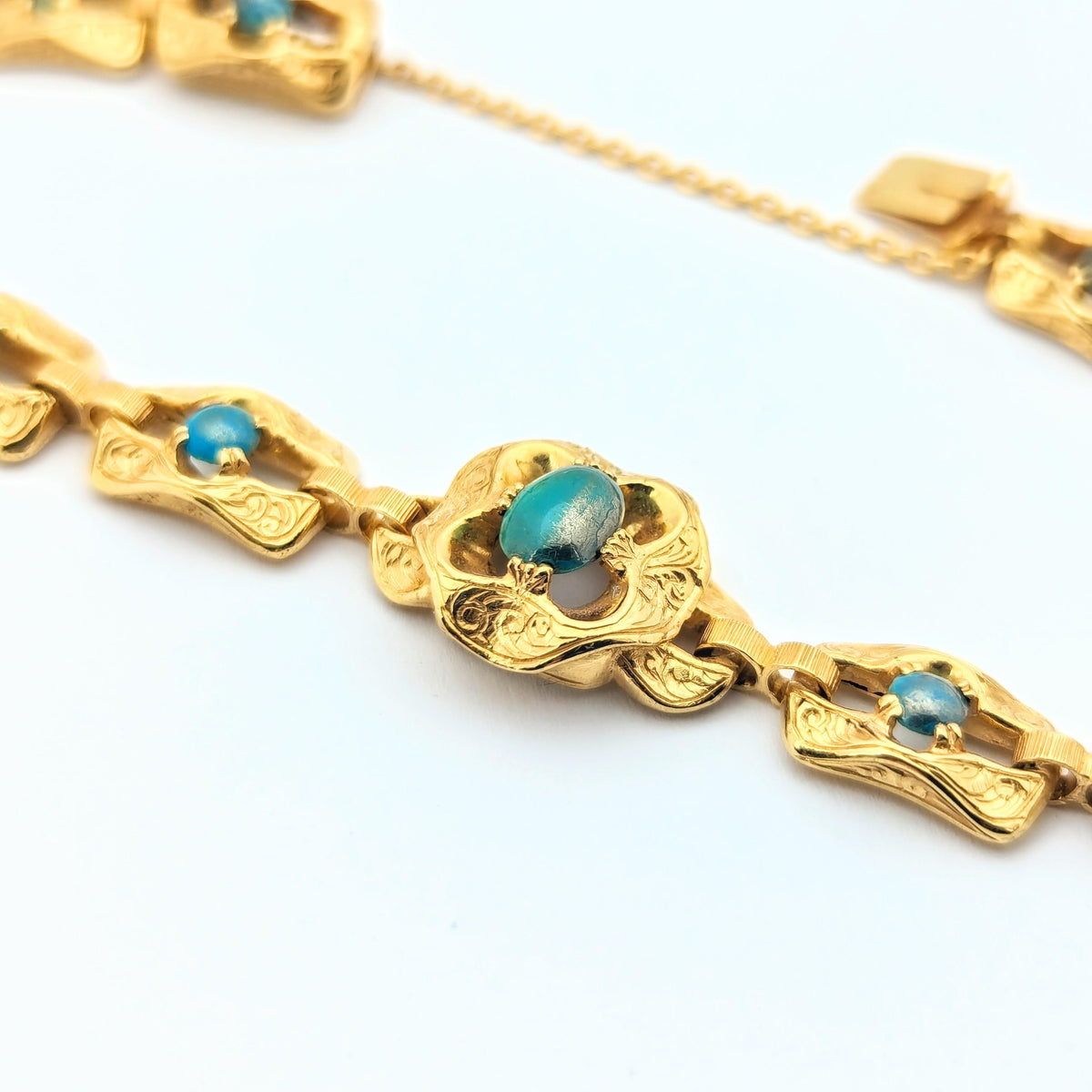 Yellow Gold and Turquoise Bracelet