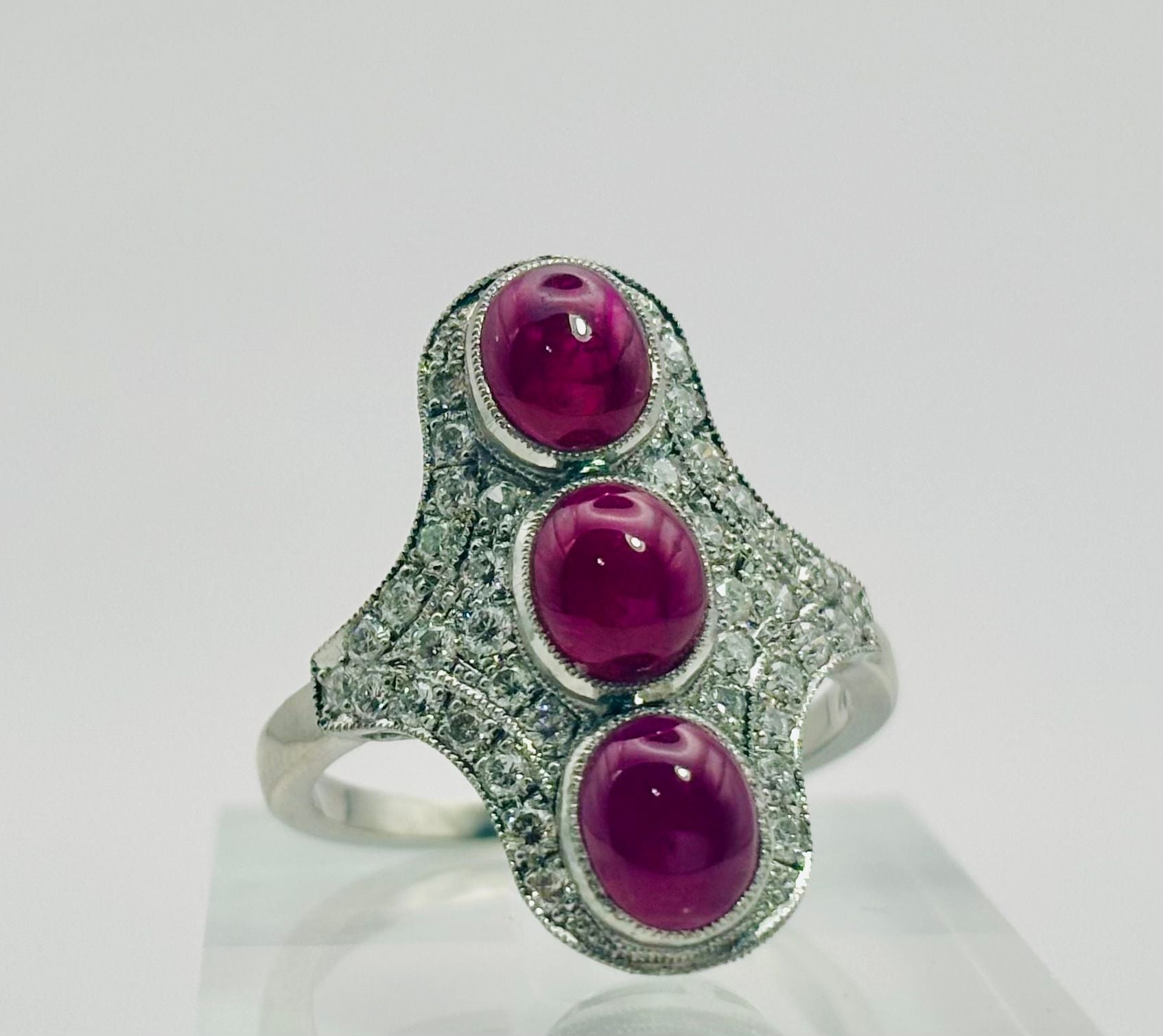 Ring ANILLO in paltinium ruby and diamonds
