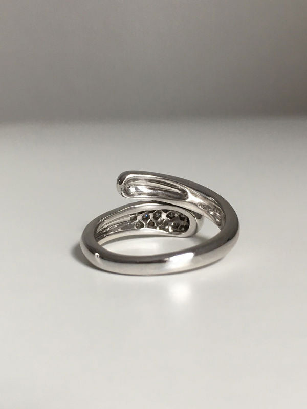 BVLGARI Astrea ring in 18K white gold and diamonds 