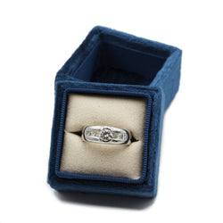 Bague - Or blanc et diamants