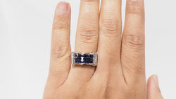 Band ring in white gold, sapphires and diamonds 
