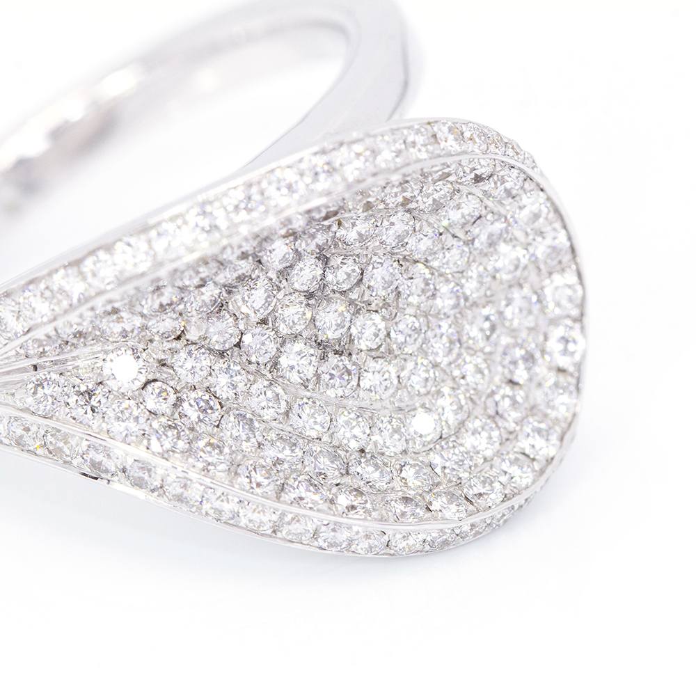 Paveè diamond ring. Second hand