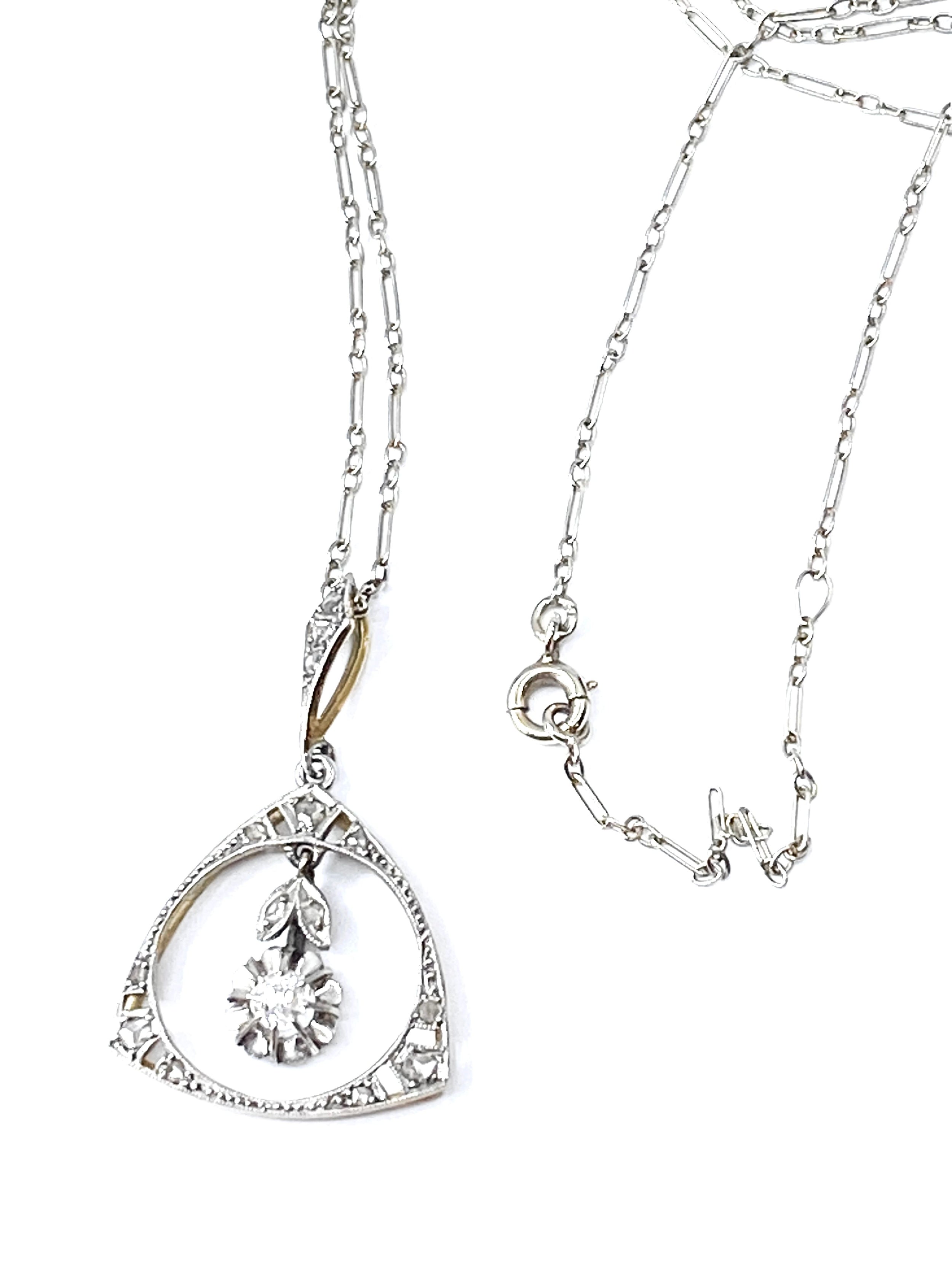 Pendentif en diamant et sa chaîne en or 18 carats, époque Art Deco