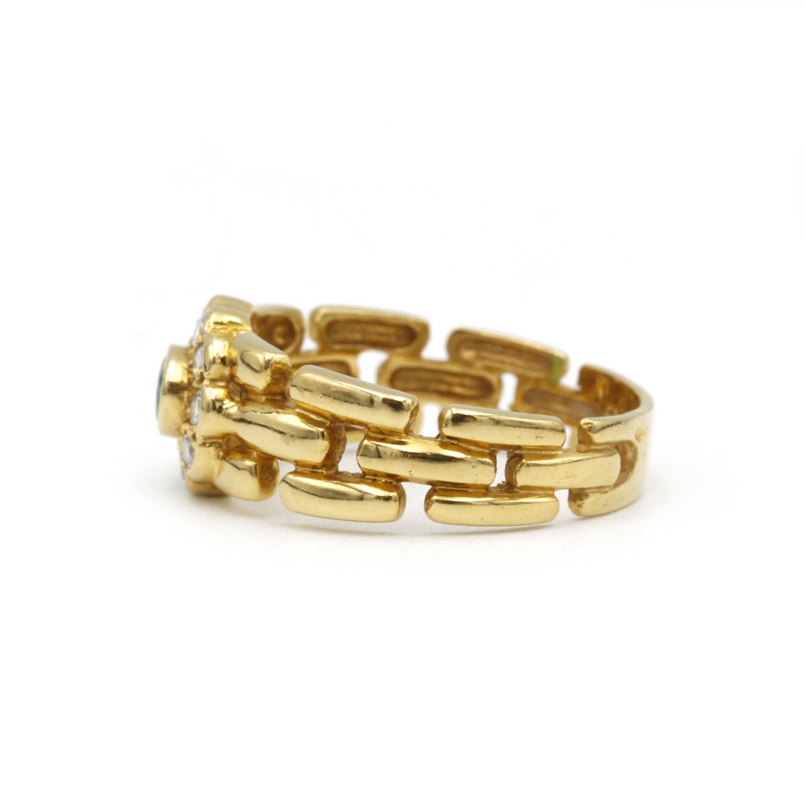 Ring - Now, diamonds & Emerald