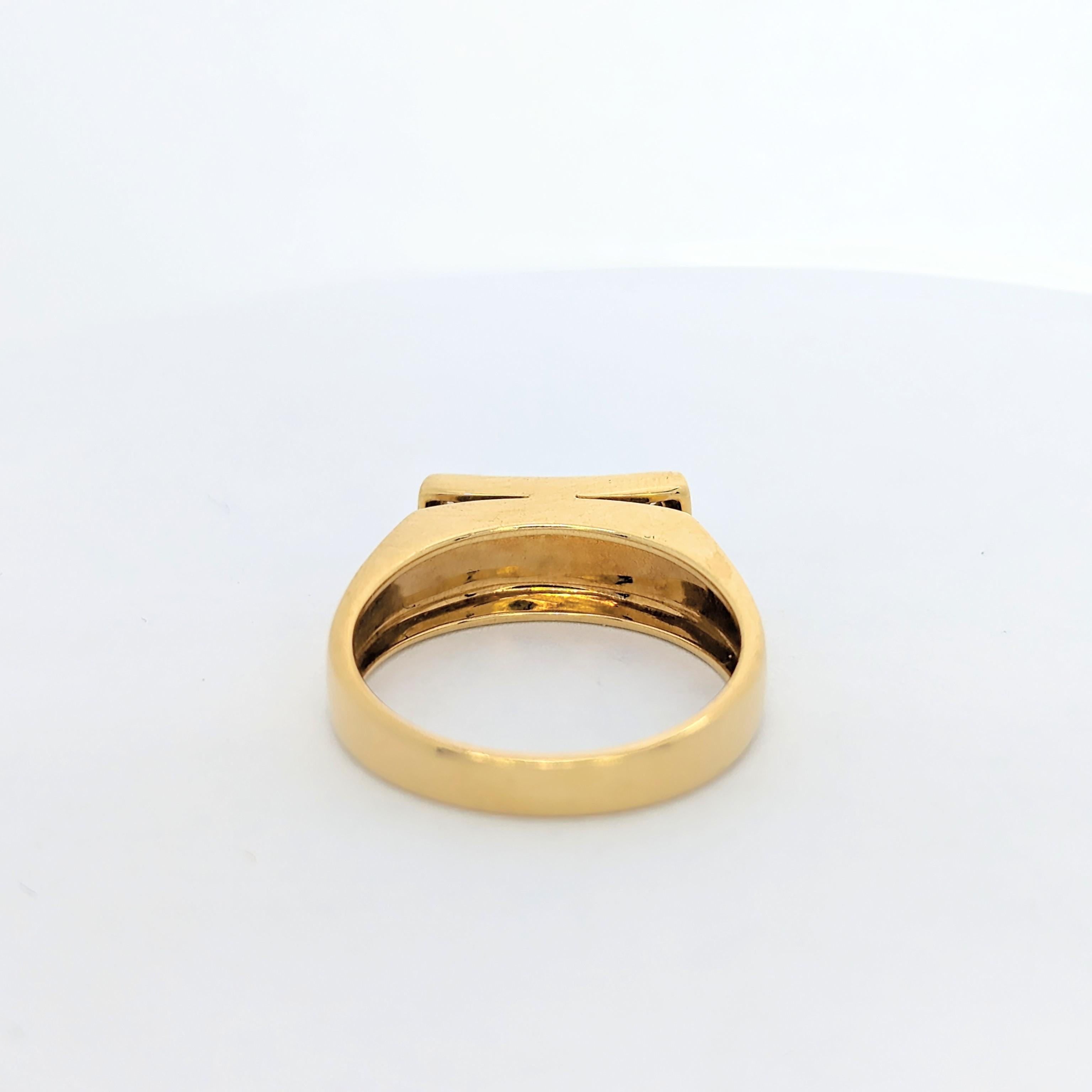 Bague en or jaune et diamants