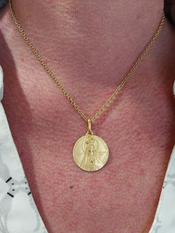 Médaille Notre dame de Fatima en or jaune