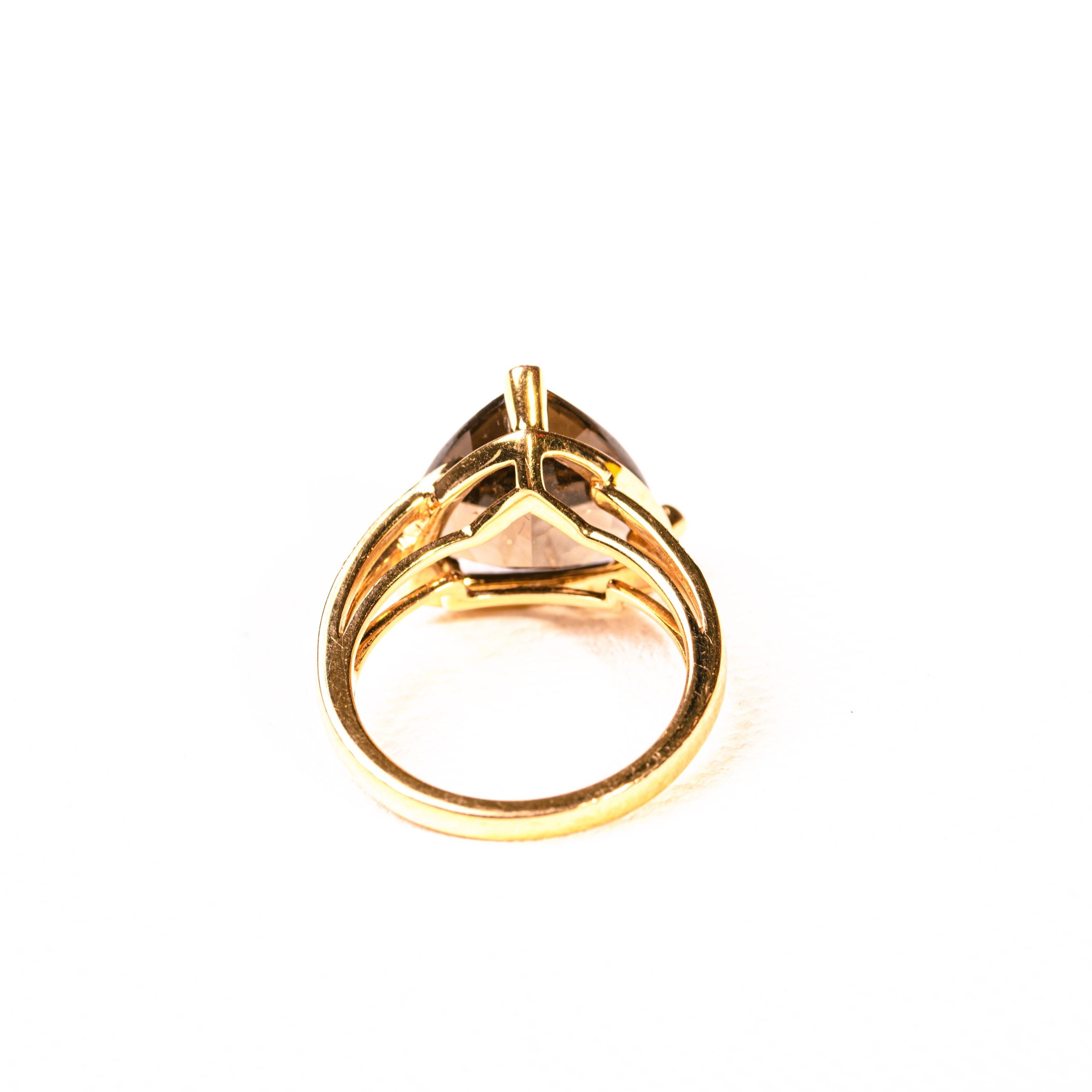 Ring MAUBOUSSIN "Mes Couleurs à Toi" in yellow gold and smoky quartz