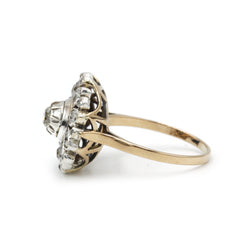 Ring - Gold and diamonds
