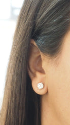 Puces d'oreilles en or blanc et diamants