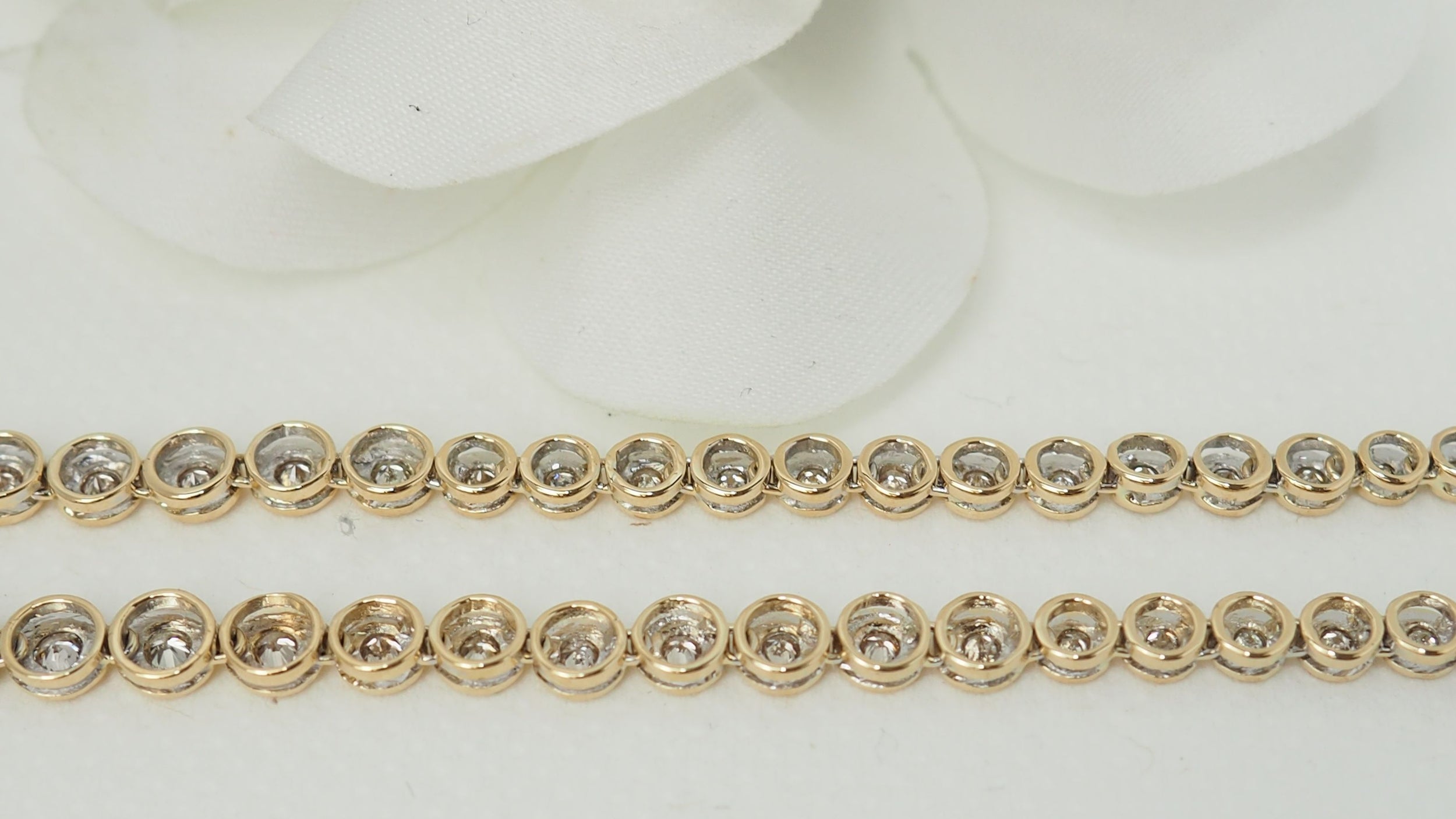 Collier rivière en or jaune et diamants