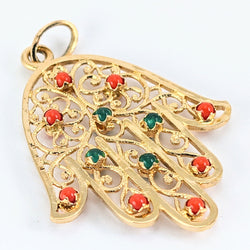 Pendentif main en or jaune corail et calcédoine