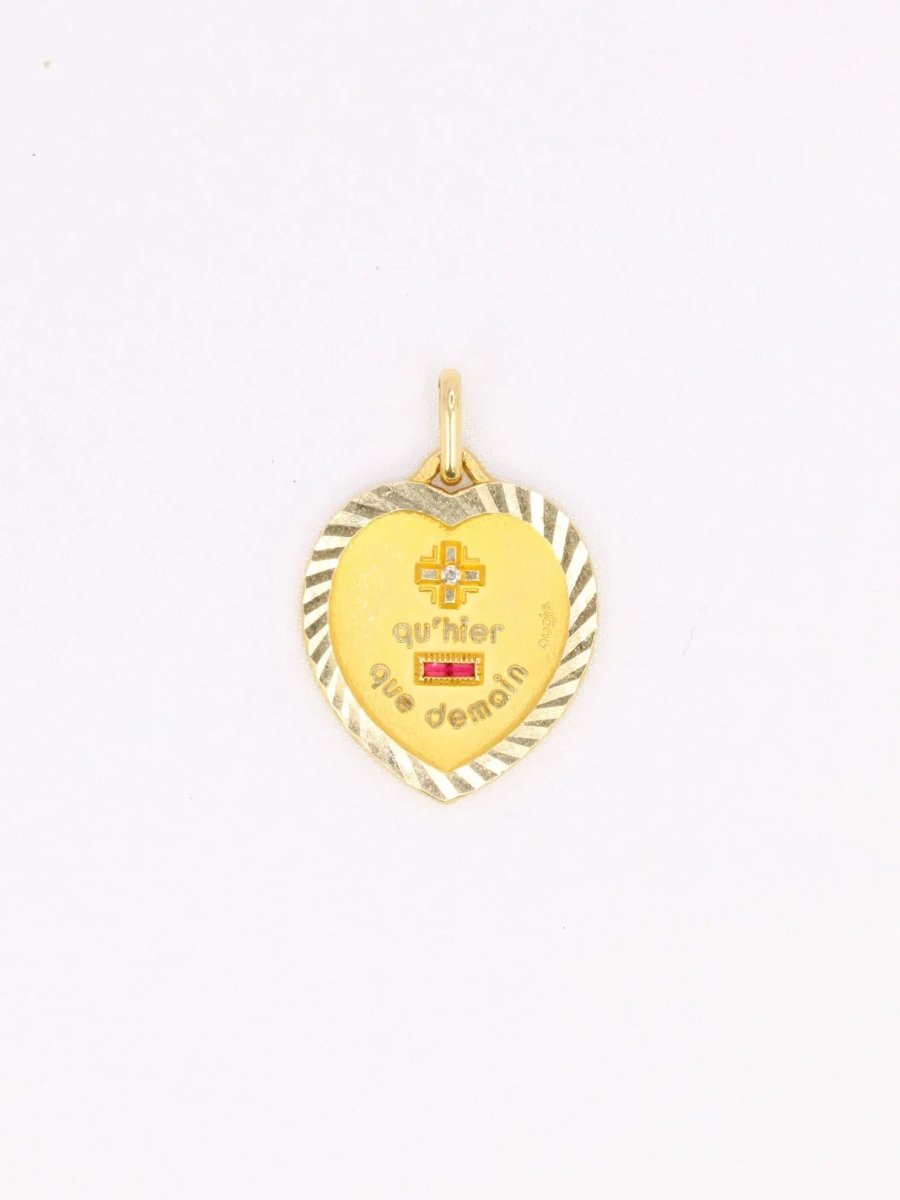 Médaille amour AUGIS coeur strié plus qu'hier moins que demain or jaune diamant rubis - Castafiore