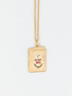 Médaille Amour Augis Plus Hier Moins Demain en or figurant un livre - Castafiore