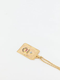 Médaille Amour Augis Plus Hier Moins Demain en or figurant un livre - Castafiore