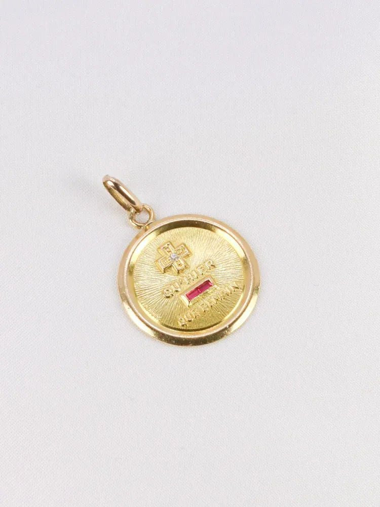 Médaille amour Augis ronde Plus qu'hier moins que demain or jaune diamant rubis - Castafiore