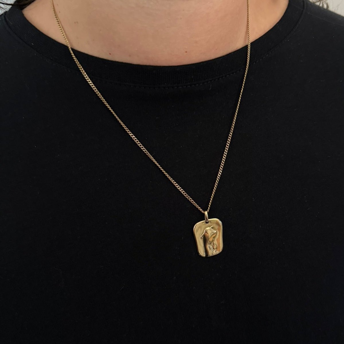 Médaille AUGIS en or jaune - Castafiore