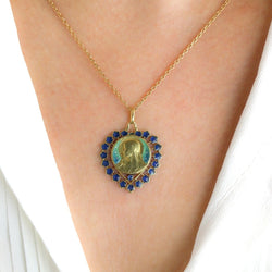 Médaille BECKER en or jaune et émail - Castafiore