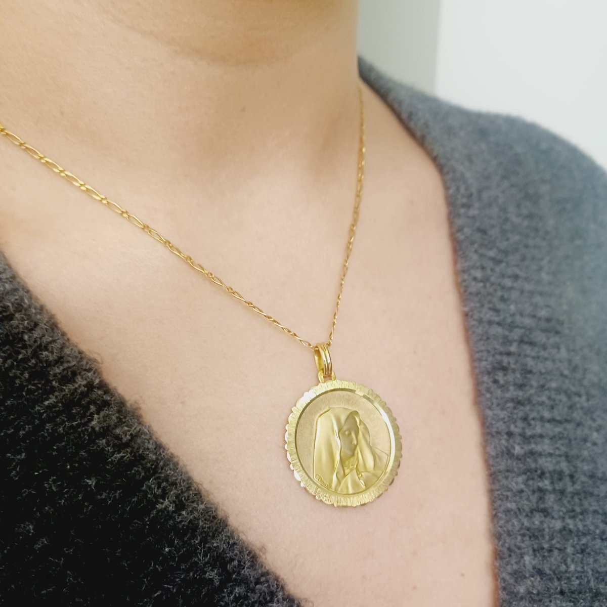 Médaille EMILE DROPSY en or jaune - Castafiore