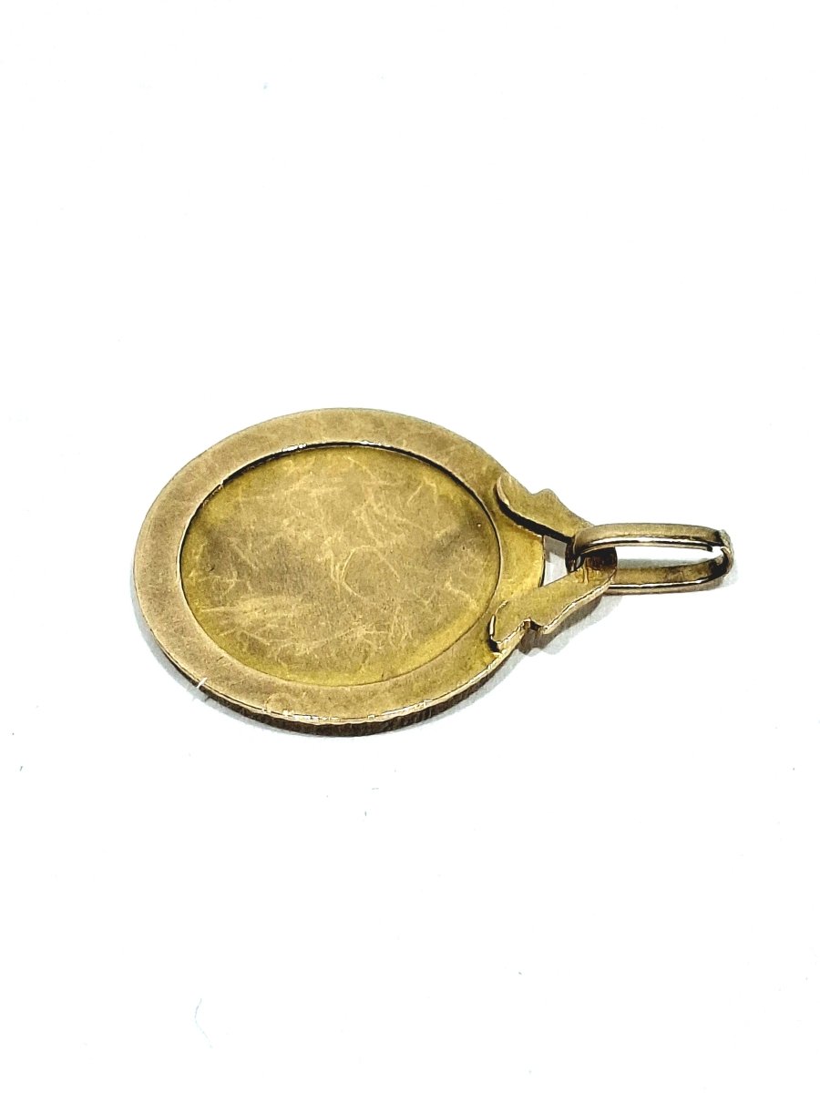 Médaille en or champagne de la vierge - Castafiore