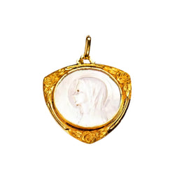 Médaille en or jaune et nacre - Castafiore