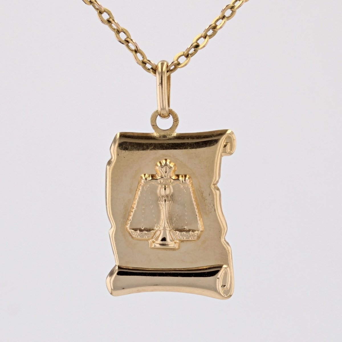 Médaille or jaune signe Balance - Castafiore